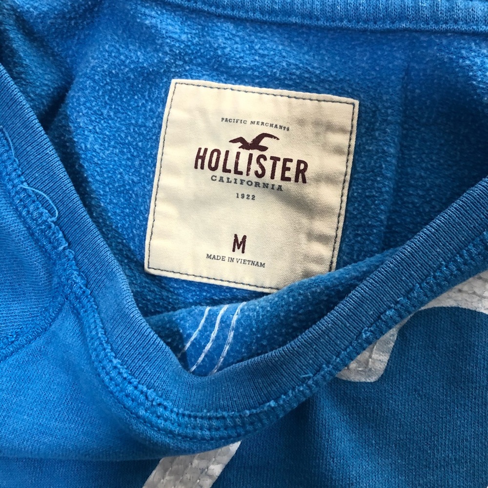 Hollister wide crew neck sweatshirt M - Picture 3 of 4